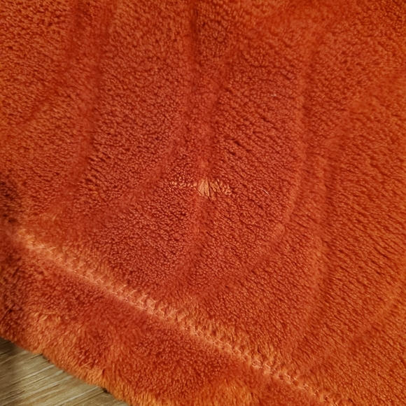 Throw Blanket - Picture 4 of 5